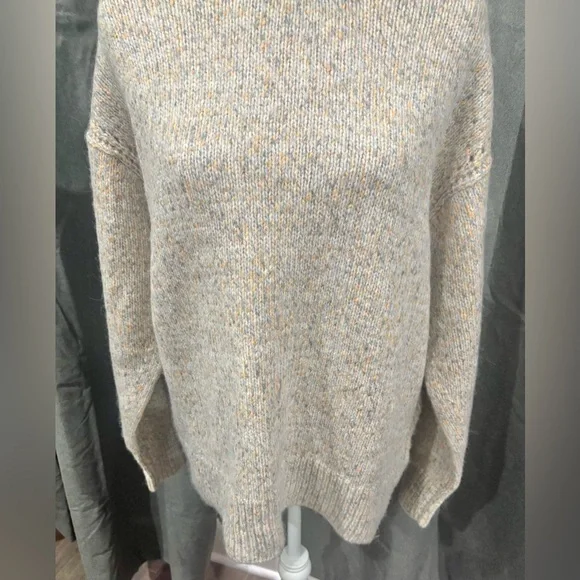 NWT J.Crew Relaxed Crewneck Pullover Sweater Wool Blend Small Gray Orange Cozy - Picture 4 of 11